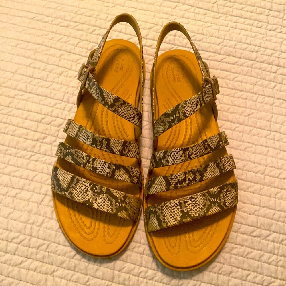 CROCS sandals size 7